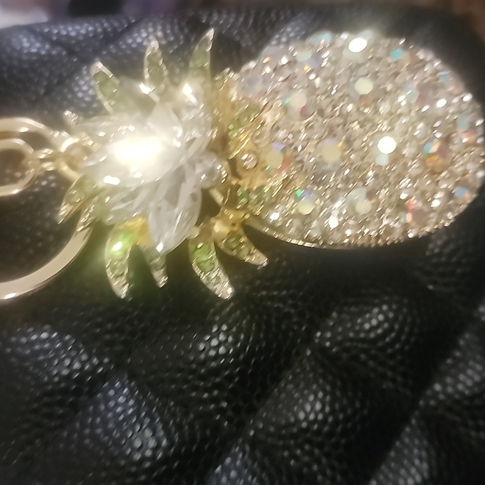 Pineapple Crystal,Gold Tone Handbag Purse Charm,Key Chain,Zipper Pull - Picture 4 of 5